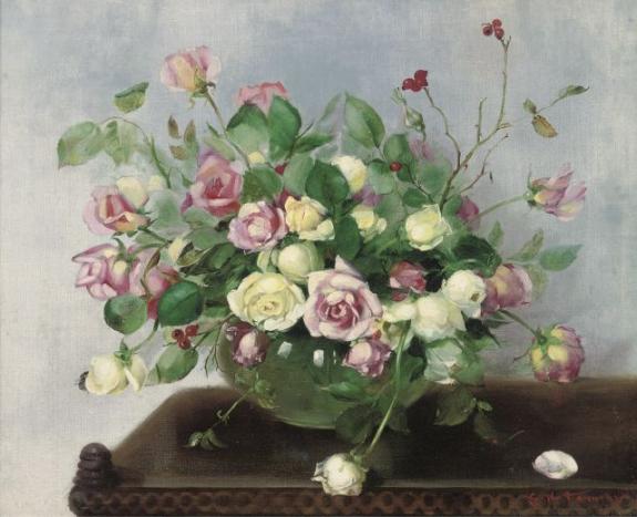 White And Pink Roses In A Bowl